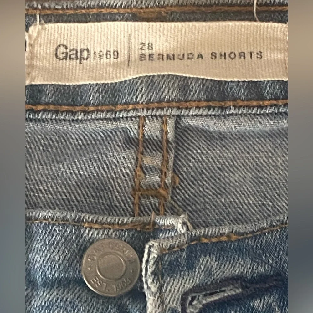 Womens GAP Bermuda Shorts